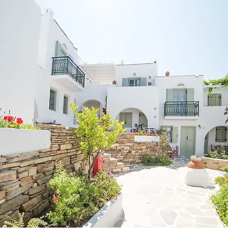 Nastasia Village Hotell 2*